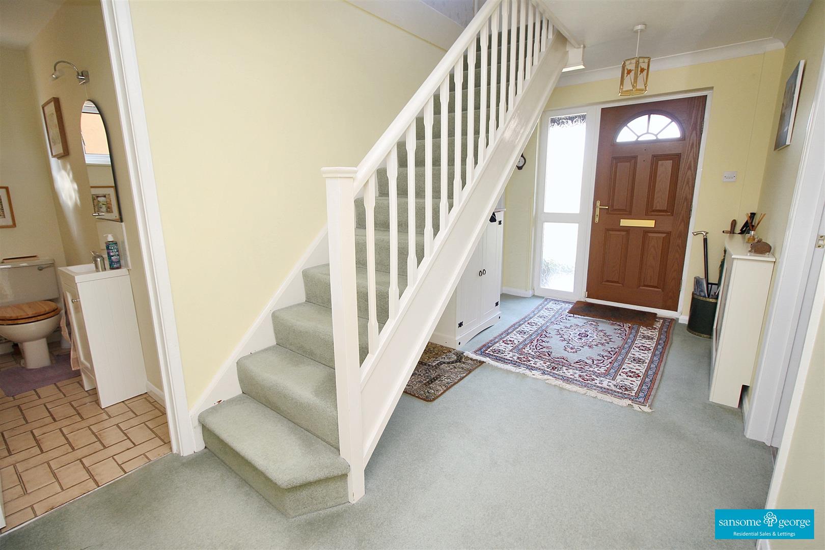 4 bed property in Goodliffe Gardens, Reading
